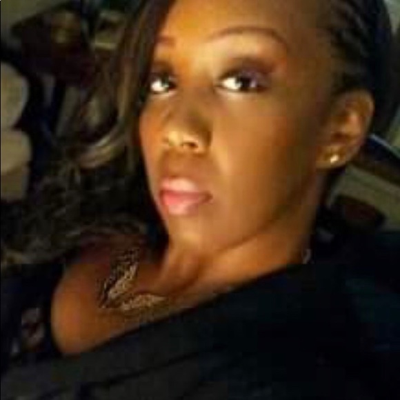 Meet your Posher, Shannon - Picture 1 of 1